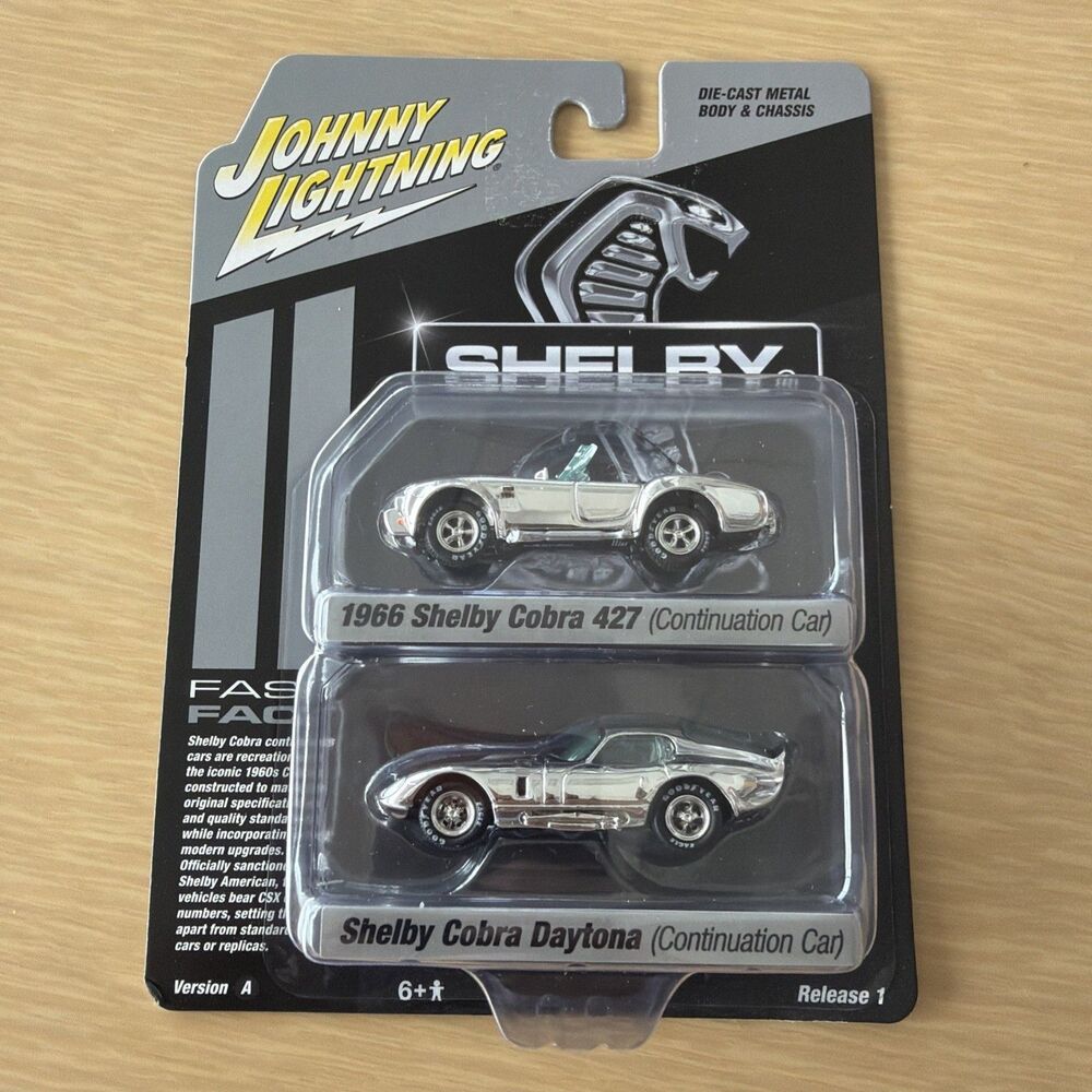 Johnny Lightning Die-Cast 2 Pack 1:64 1966 Shelby Cobra 427 & Daytona Chrome